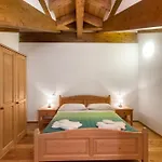 Dafne Aparthotel Sùtrio
