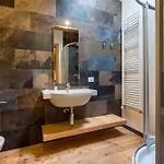 Aparthotel Dafne Sùtrio
