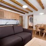 Dafne Aparthotel Sùtrio