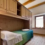 Dafne Aparthotel 3*