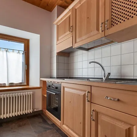 Apart-hotel Dafne Sùtrio