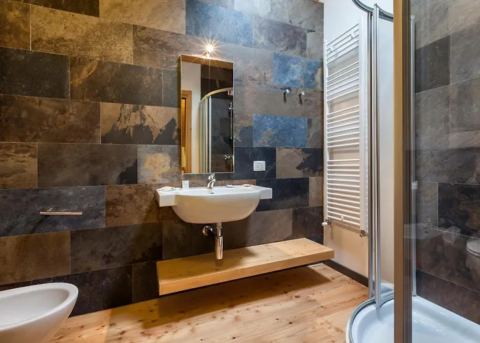 Aparthotel Dafne Sutrio